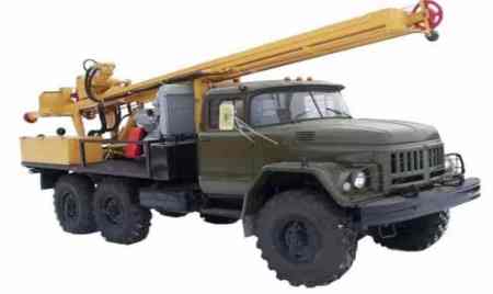 Автомашина с буровой установкой УРБ-2А2 Автомашина с буровой установкой УРБ-2А2